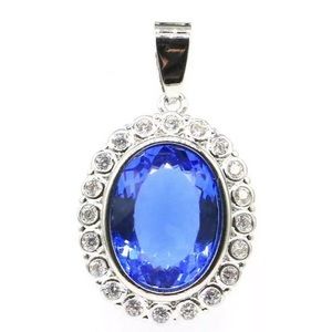 Tanzanite Pendant (925 silver)